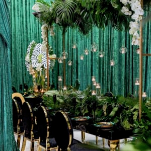 BLACK TOP GOLD LEGS TABLE